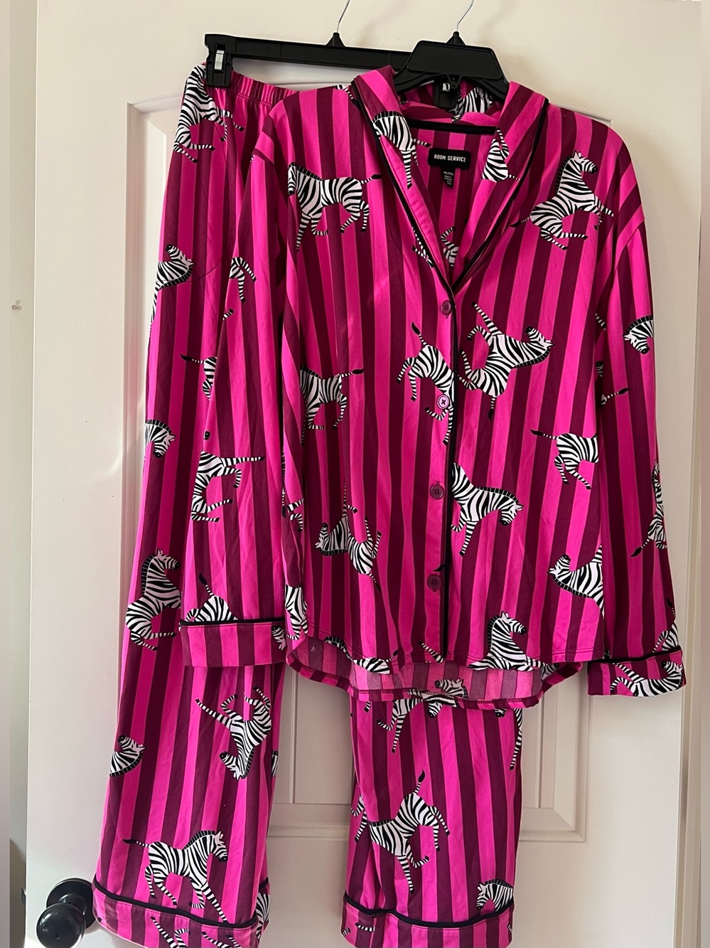 Room Service pink & magenta striped zebra pajama set pockets size XXL
